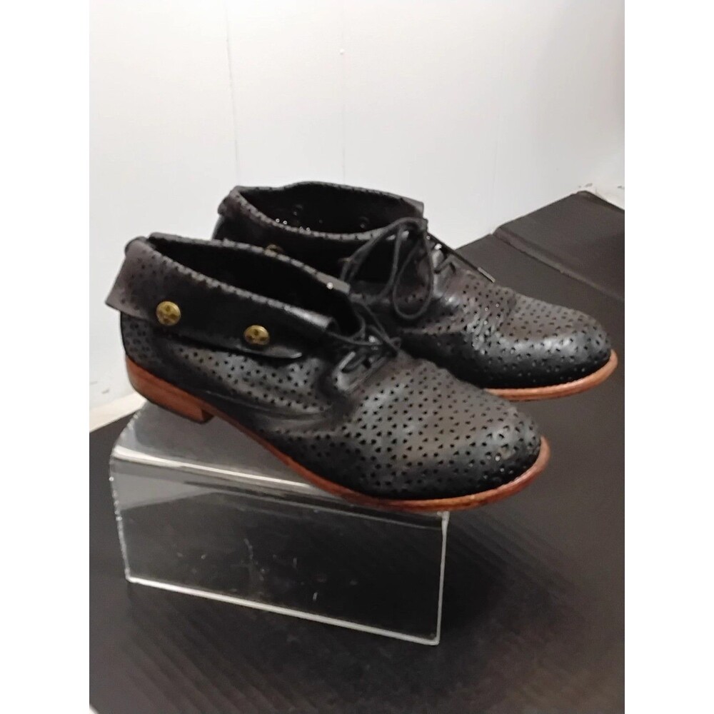 Patricia Nash booties Black Perforated Size 9